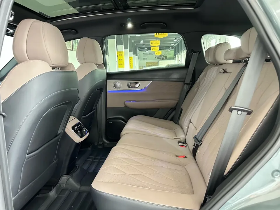 Chery Tiggo 8 PLUS Tiggo 8 PLUS 2025 Kunpeng 290TGDI DCT Chengshi Edition 5-seater 2026 — миниатюра 3