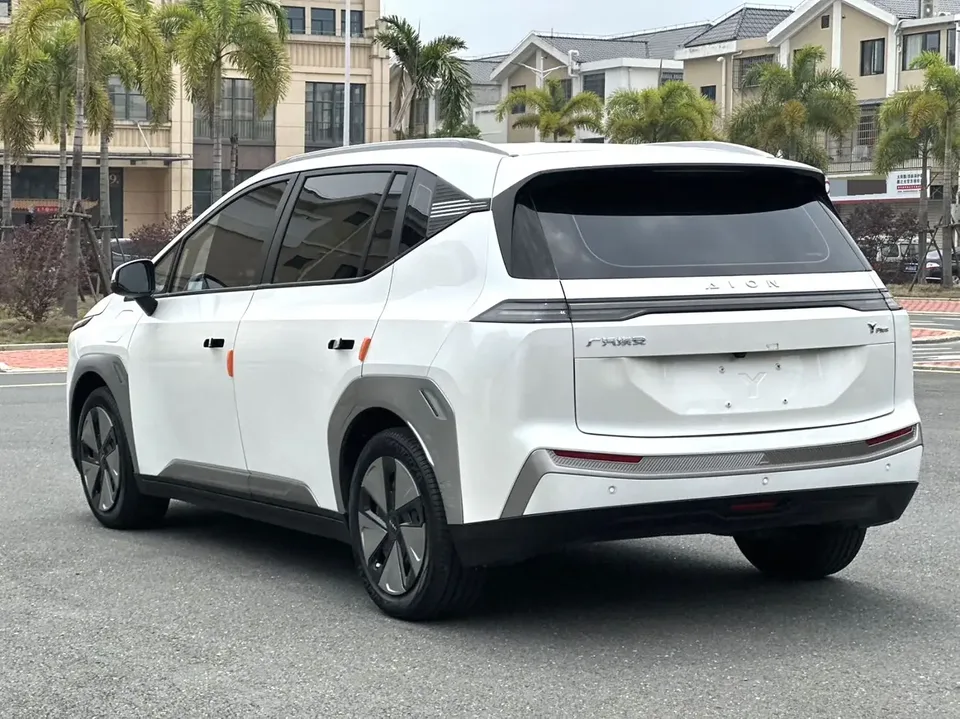 AION Y Y 2022 PLUS 70 Enjoy Edition 2023 — thumbnail 4