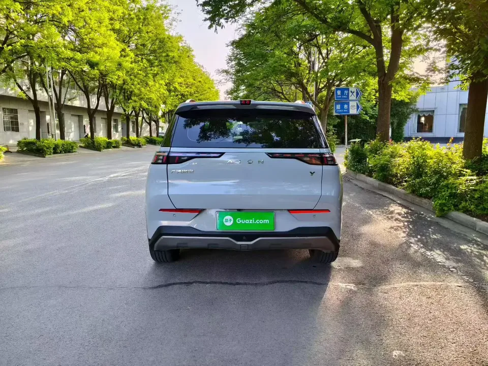 AION Y PLUS 70 Smart Edition 2023 — миниатюра 2