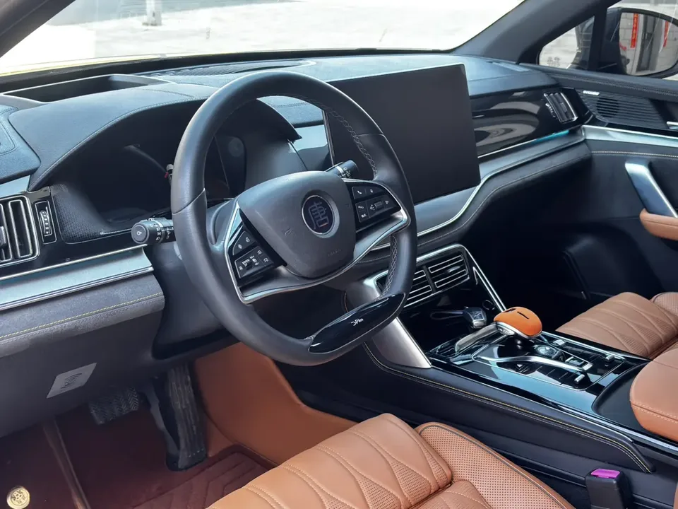 BYD Tang DM DM-i Champion Edition 112KM Premium Edition 2023 — миниатюра 4
