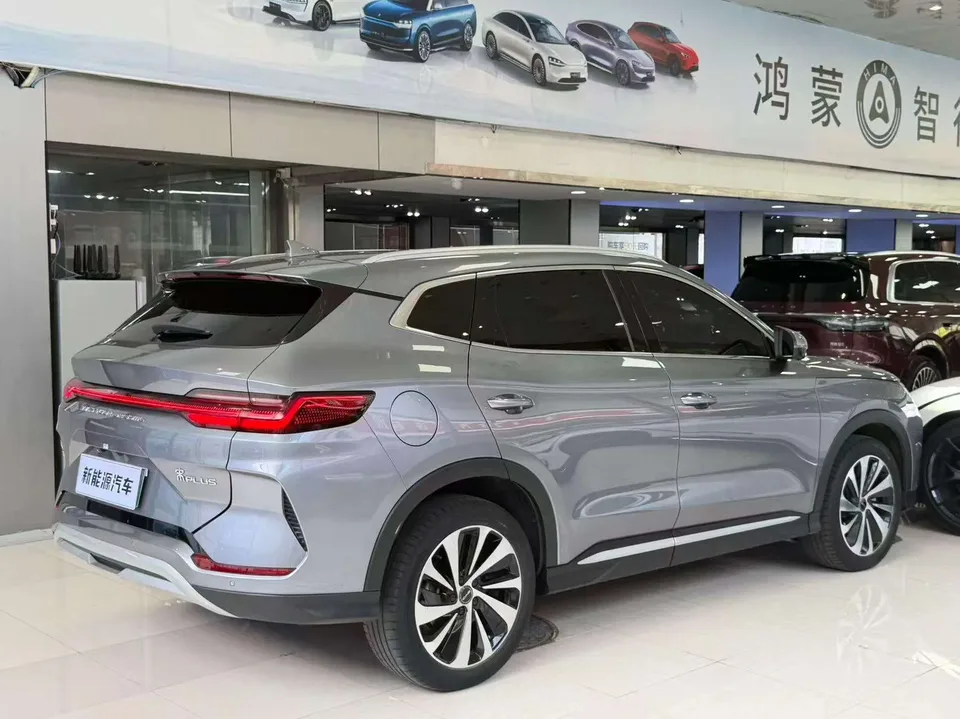 BYD Song PLUS DM DM-i Champion Edition 110KM Flagship Model 2023 — миниатюра 5