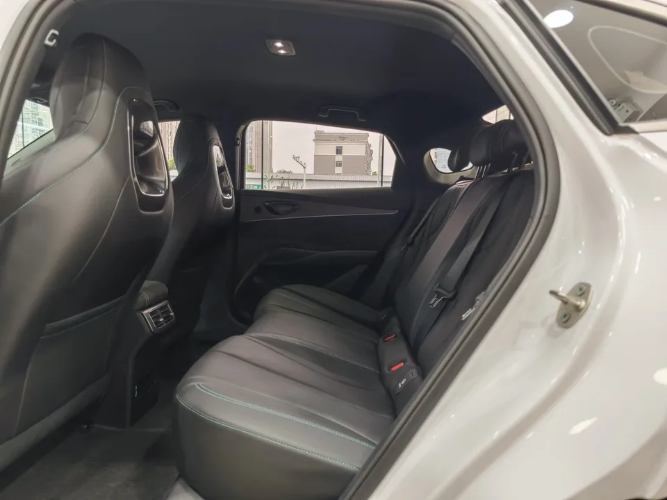 BYD Seal 06DM DM-i 80KM Premium 2025 — миниатюра 5