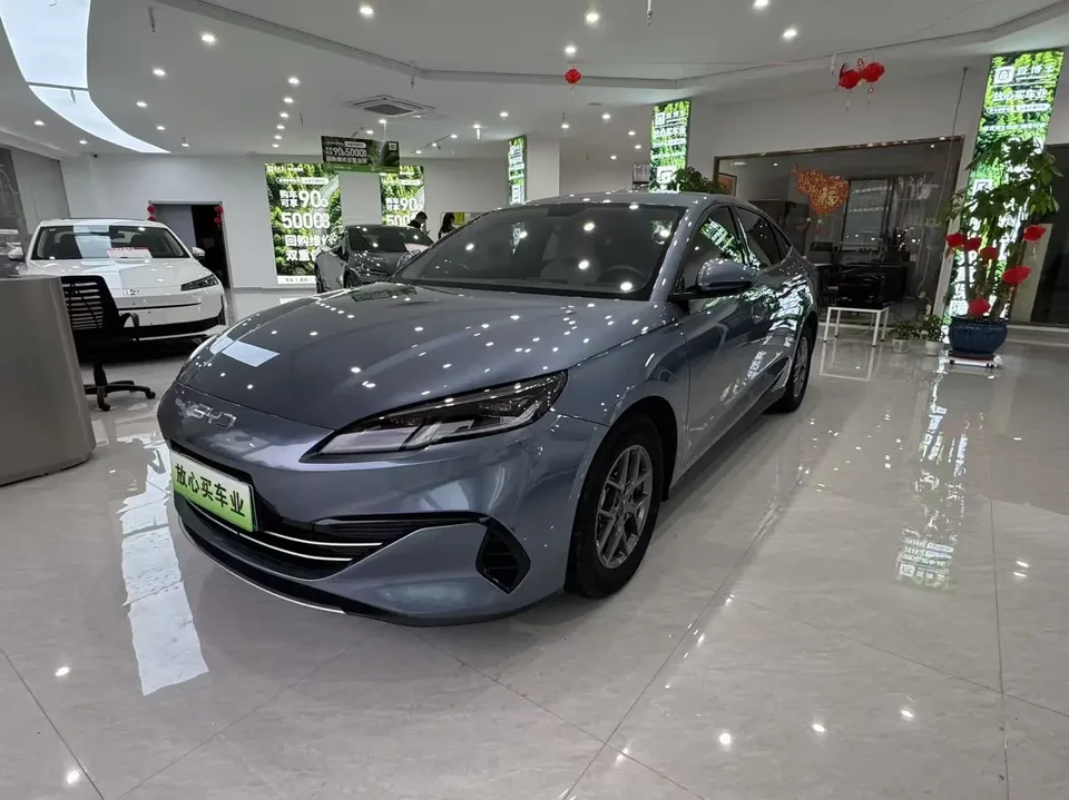 BYD Seal 06DM Seal 06DM 2024 DM-i 80KM Luxury 2025 — фото 1, купить с доставкой в Москву