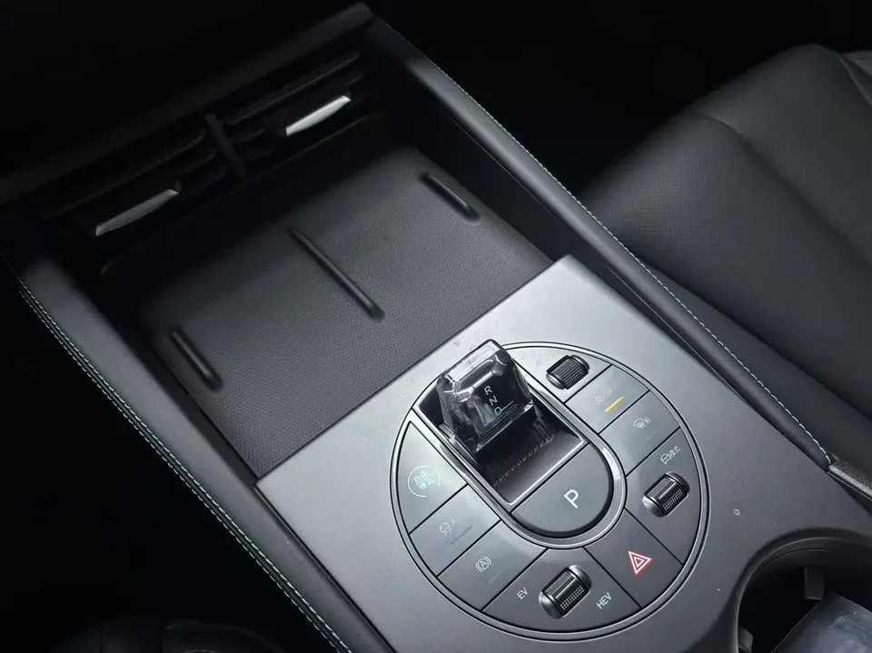 BYD Seal 06DM Seal 06DM 2024 DM-i 120KM Premium Edition 2024 — thumbnail 3