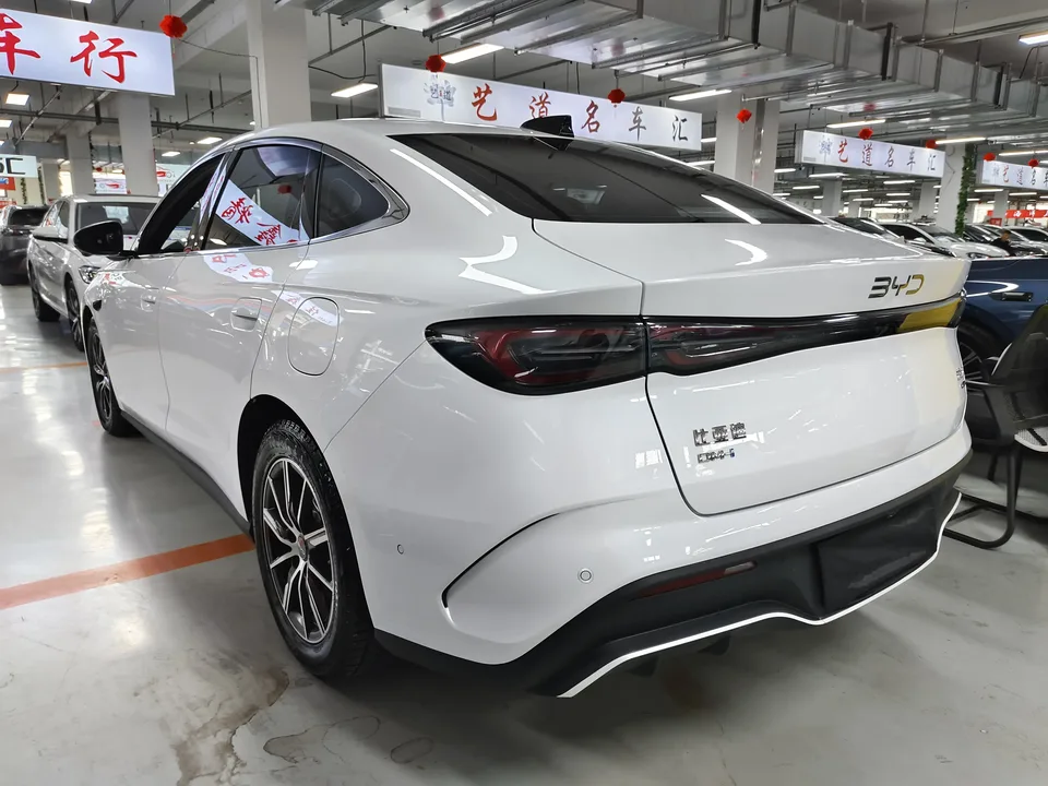 BYD Seal 06DM Intelligent Driving Edition DM-i 80KM Premium Edition 2025 — миниатюра 4