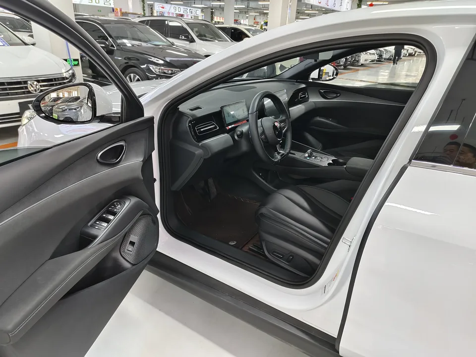 BYD Seal 06DM Intelligent Driving Edition DM-i 80KM Premium Edition 2025 — миниатюра 5