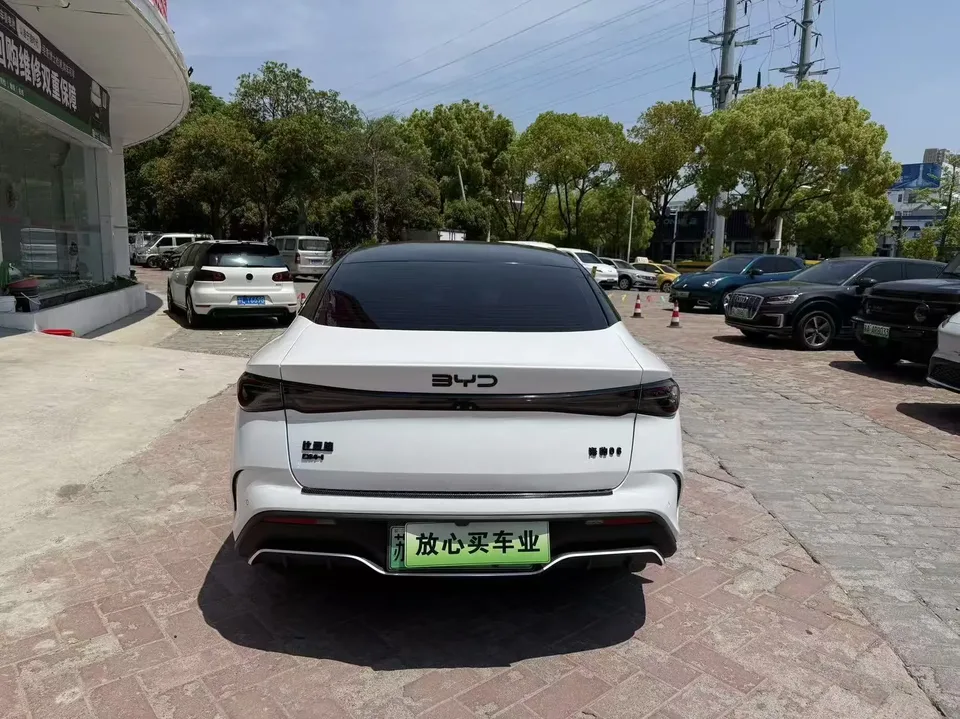 BYD Seal 06DM Seal 06DM 2024 DM-i 120KM Premium Edition 2024 — thumbnail 2