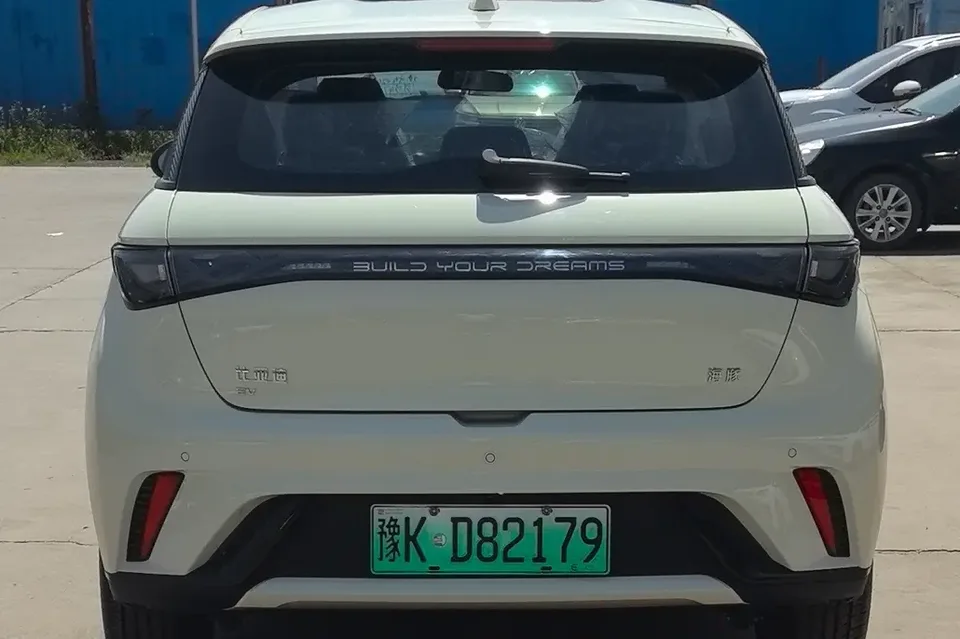 BYD Dolphin dolphin 2025 420KM Free Edition 2026 — thumbnail 4