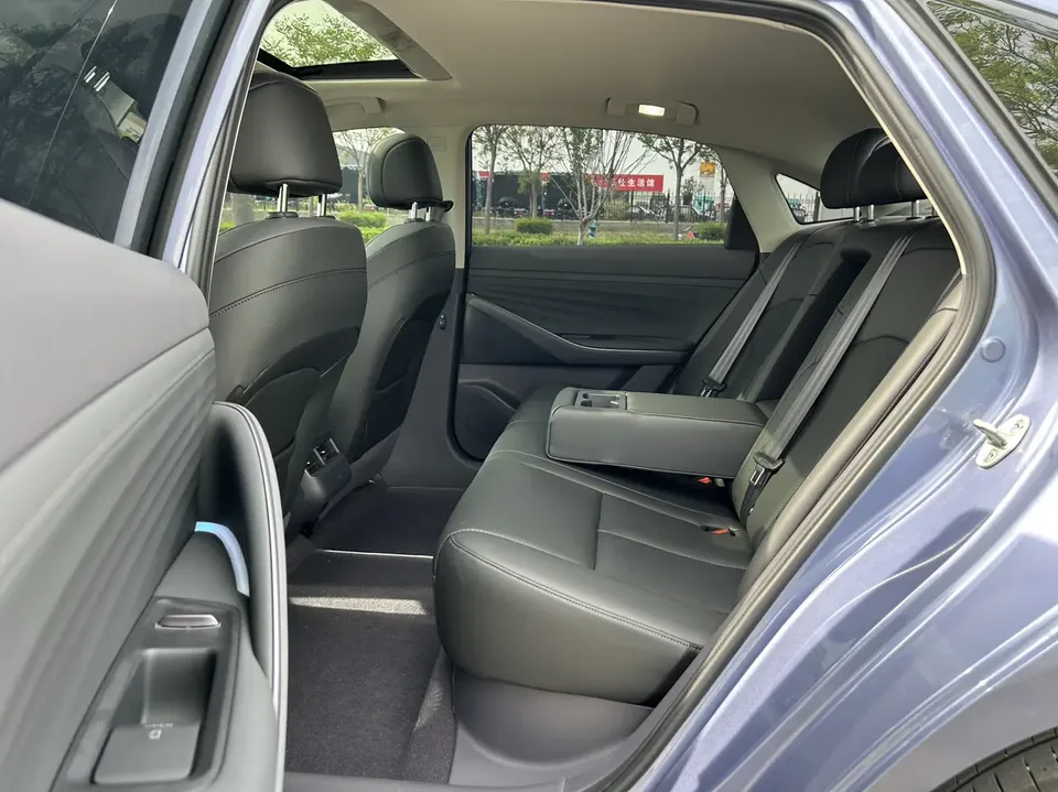 Nissan N6 Nissan N6 2026 180 Pro 2025 — миниатюра 4