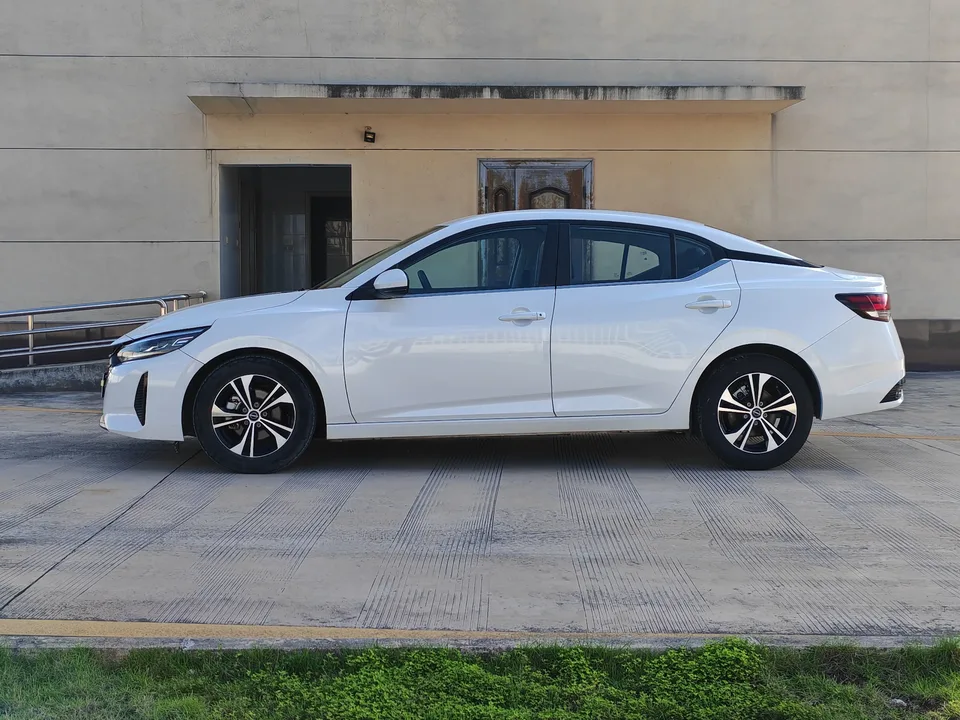 Nissan Sylphy Sylphy 2023 1.6L CVT Enjoy Edition 2024 — thumbnail 4