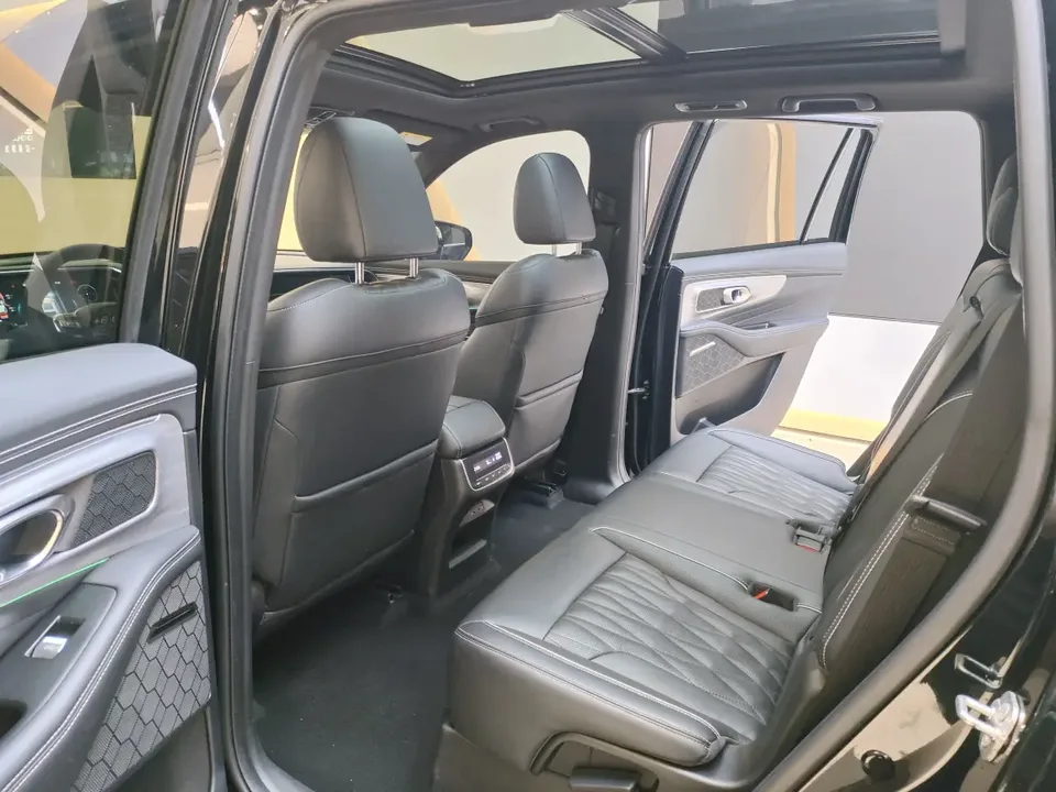 GAC Trumpchi GS8 Trumpchi GS8 2022 Pilot Series 2.0TGDI 2WD Luxury Smart Edition 7 Seaters 2023 — thumbnail 4