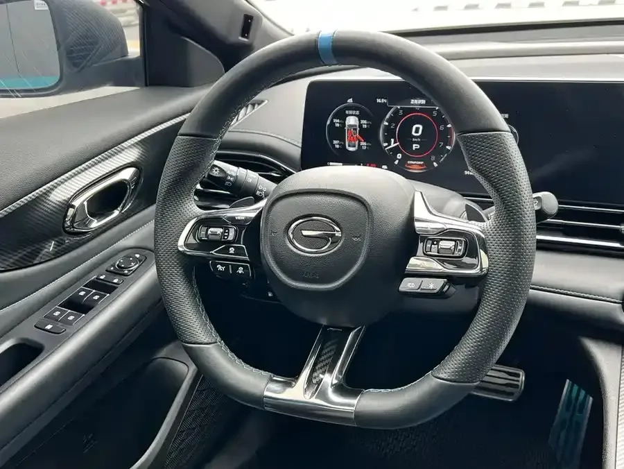 GAC Trumpchi Shadow Leopard 270T DCT J16 Galaxy Fighter Edition 2022 — миниатюра 3