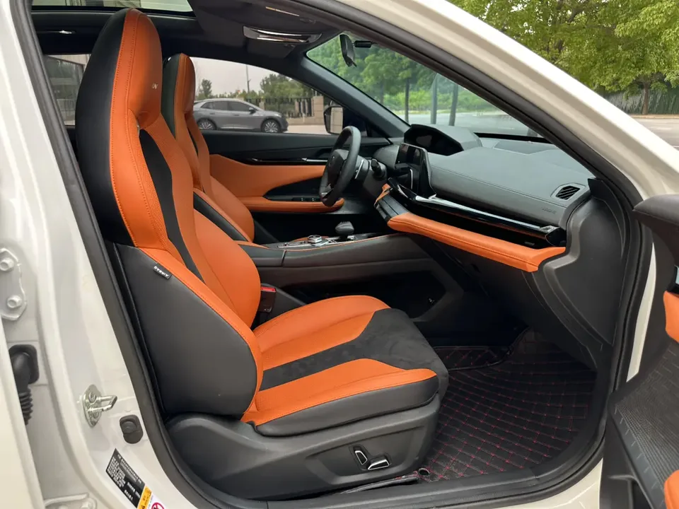 Changan UNI-V 2.0T Fengsu Edition 2024 — миниатюра 3