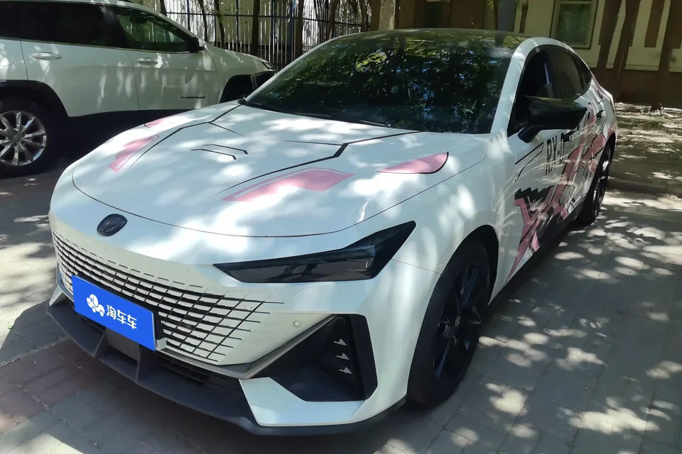 Changan UNI-V 2024