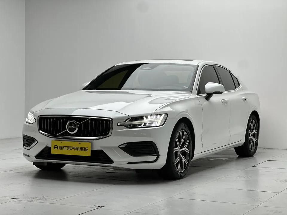 Volvo S60 2023