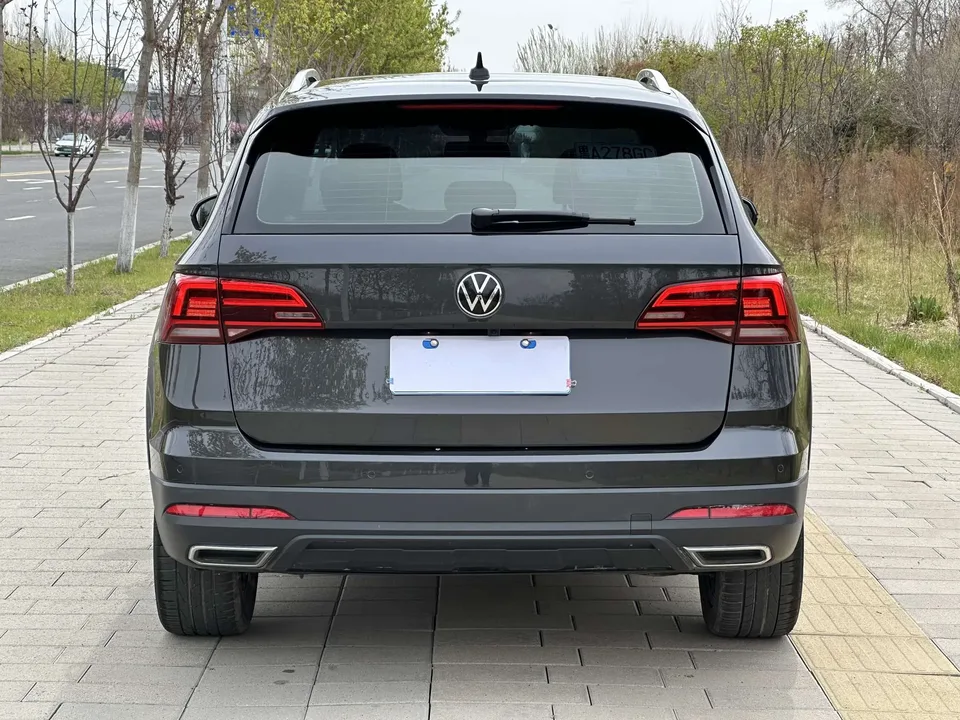 Volkswagen Tharu 280TSI 2WD Luxury Edition 2023 — миниатюра 2