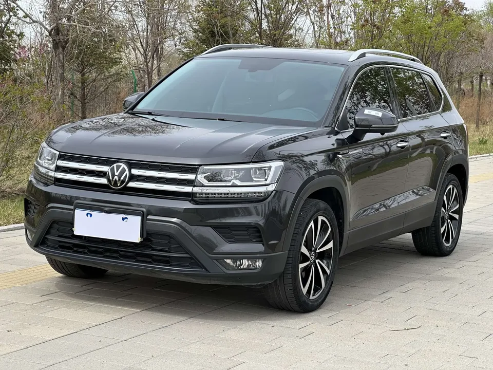 Volkswagen Tharu 280TSI 2WD Luxury Edition 2023 — фото 1, купить с доставкой в Москву