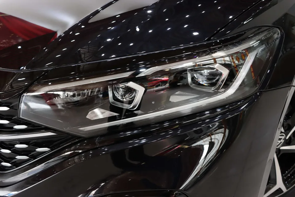 Volkswagen Passat Passat 2025 Passat 2025 Outstanding Model 380TSI Starry Sky Dragon Edition 2025 — миниатюра 3