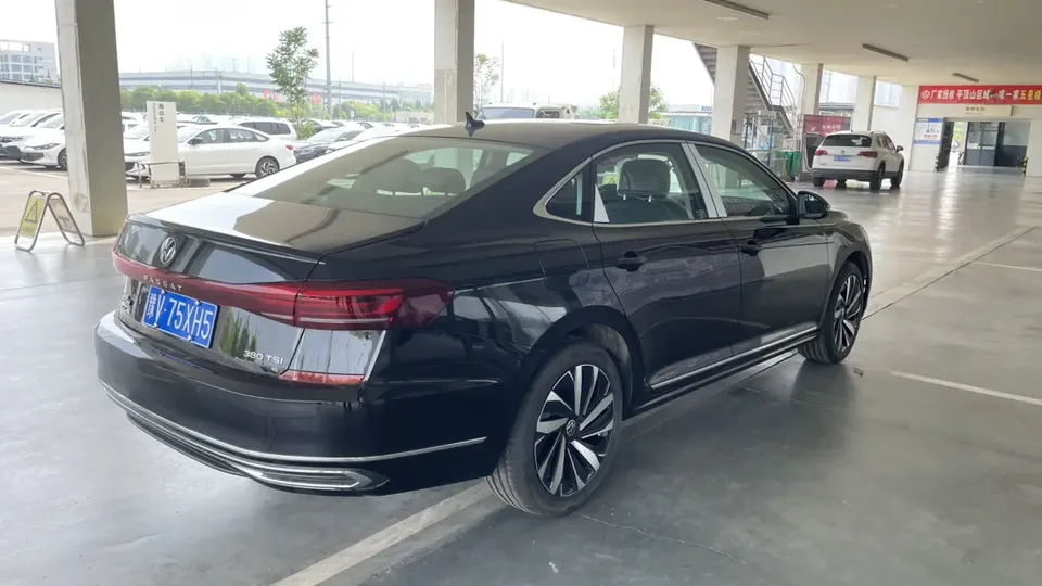 Volkswagen Passat Passat 2026 Outstanding 380TSI Longteng Edition 2026 — миниатюра 2
