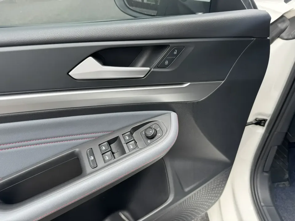 Volkswagen Lamando Lingdu 2023 Lingdu Lingdu L 280TSI DSG Hot Edition 2023 — thumbnail 5