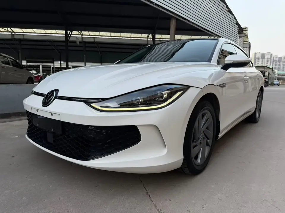 Volkswagen Lamando Lingdu 2022 Lingdu Lingdu L 280TSI DSG Hot Edition 2022 — фото 1, купить с доставкой в Москву