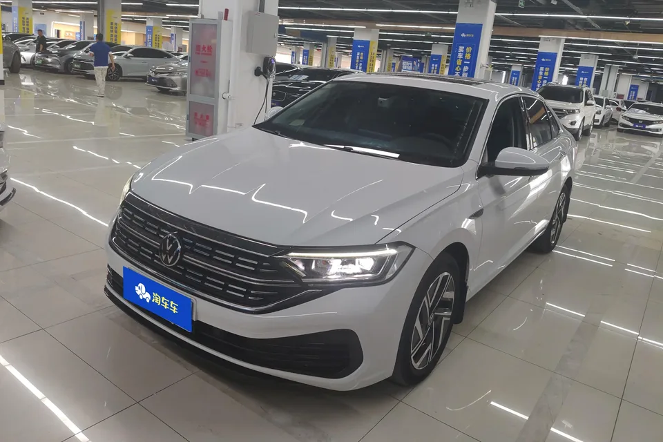 Volkswagen Sagitar 2023