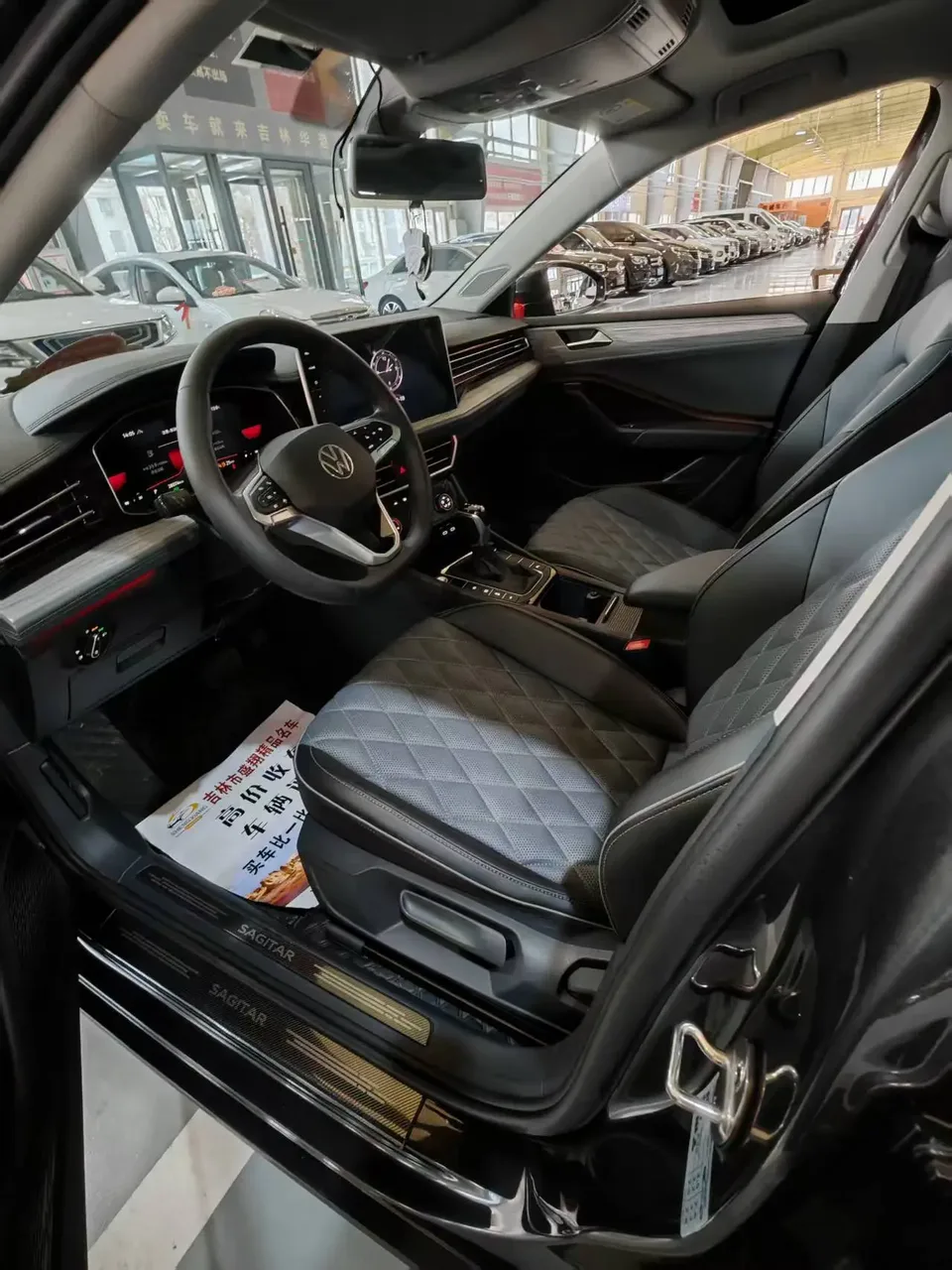 Volkswagen Sagitar Sagitar 2023 2023 Sagitar 300TSI DSG Beyond Edition 2023 — thumbnail 3
