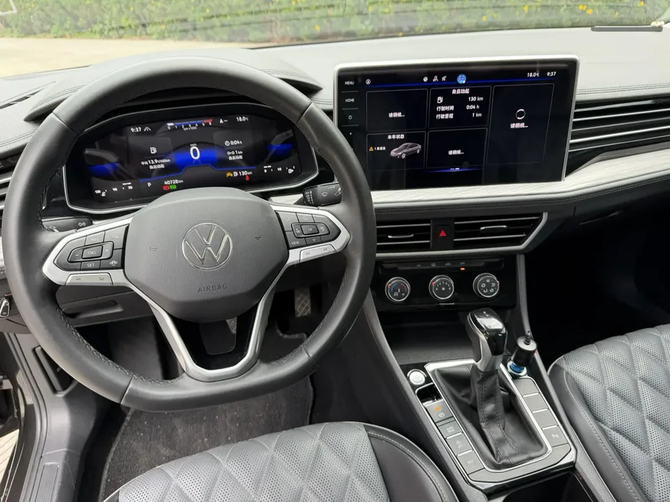 Volkswagen Sagitar 2023 Sagitar 300TSI DSG Beyond Edition 2022 — миниатюра 3