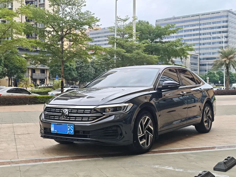 Volkswagen Sagitar 2023 Sagitar 300TSI DSG Beyond Edition 2023 — миниатюра 4