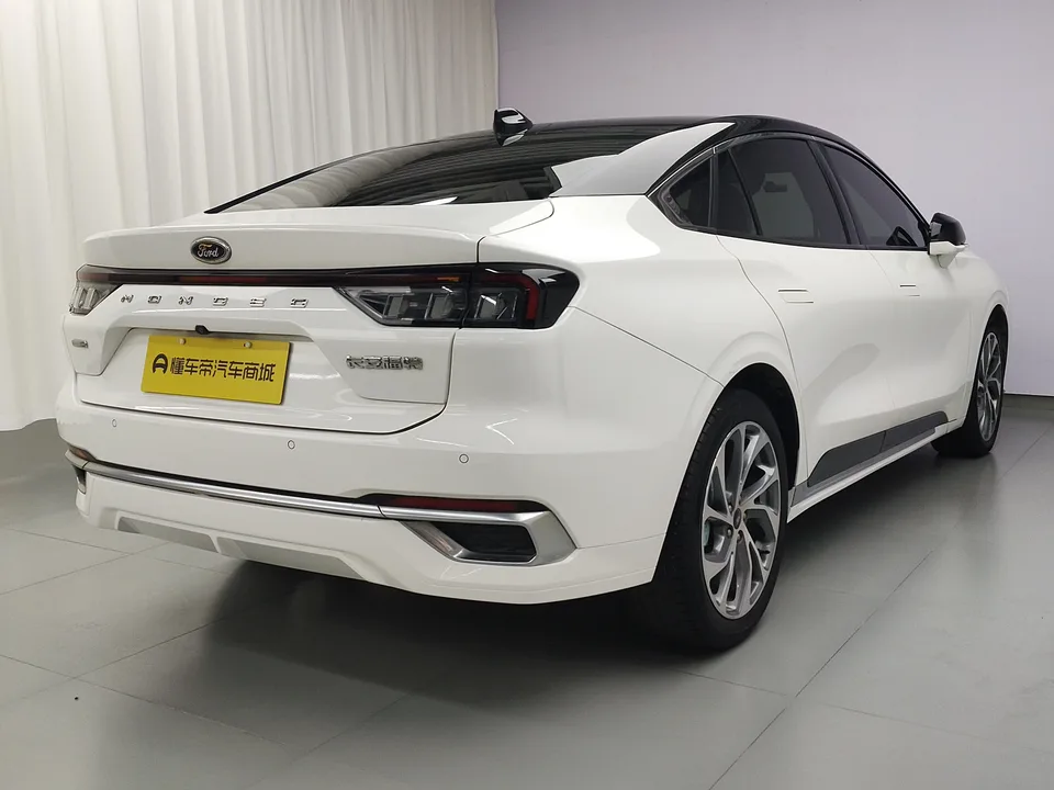 Ford Mondeo Mondeo EcoBoost 245 Extreme Edition 2022 — миниатюра 2