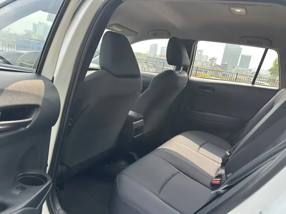 Toyota CorollaCross 2.0L CVT Elite Edition 2023 — миниатюра 3