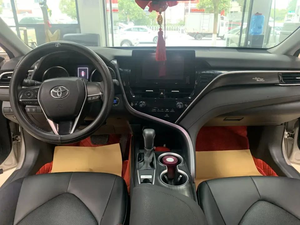 Toyota Camry Camry 2023 2.0GVP Leading Edition 2023 — thumbnail 3