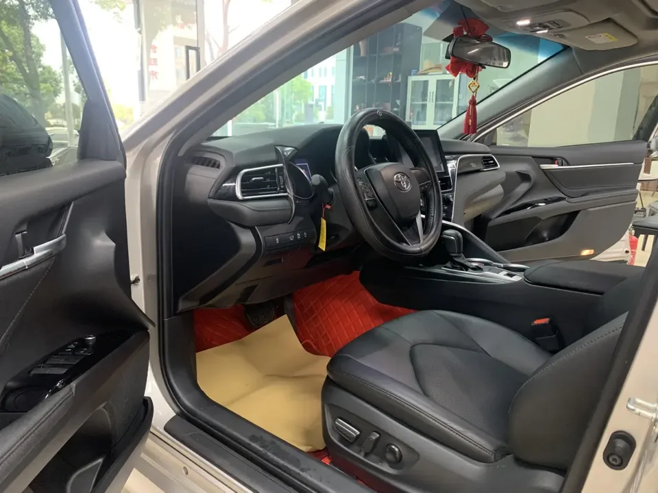 Toyota Camry Camry 2023 2.0GVP Leading Edition 2023 — thumbnail 4