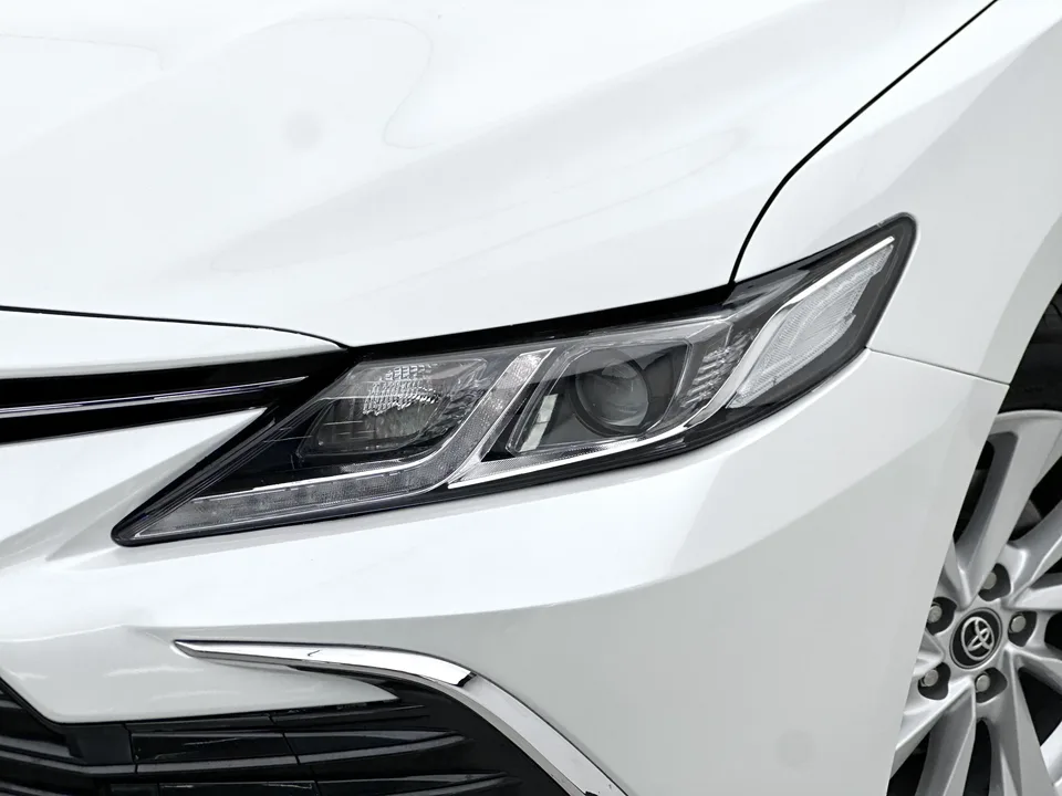 Toyota Camry 2.0GVP Leading Edition 2023 — миниатюра 2
