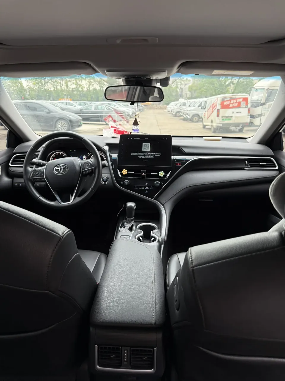 Toyota Camry 2.0G Deluxe Edition 2023 — миниатюра 5