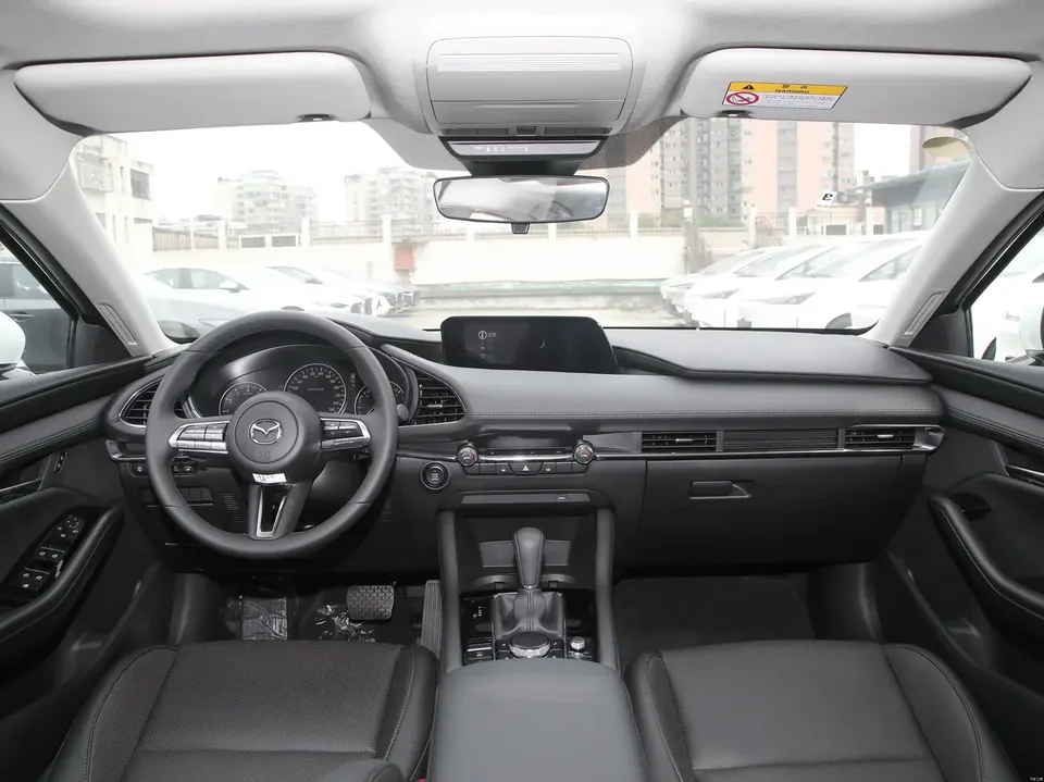 Mazda Axela Mazda3 2023 2.0L Automatic Elegant Edition 2025 — thumbnail 5
