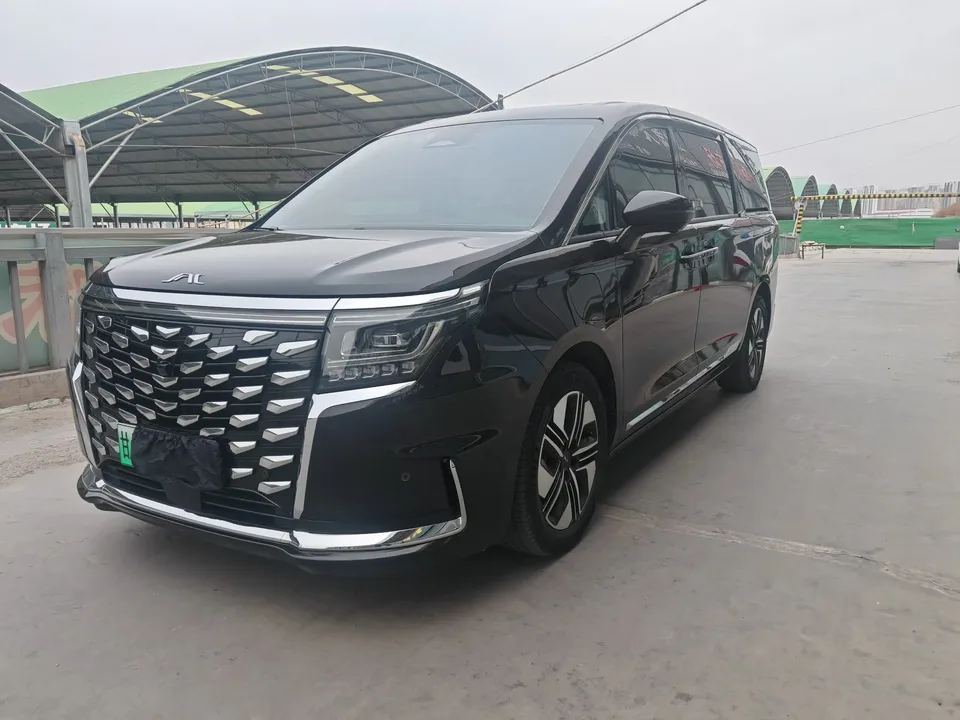 JAC Ruifeng RF8 PHEV 2024