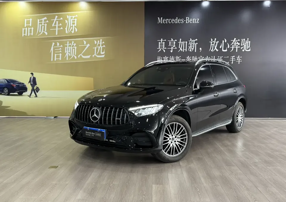 Mercedes-Benz GLC-Class GLC 2023 facelift GLC 300 L 4MATIC dynamic 7-seater 2023 — photo 1, buy with delivery to Moscow