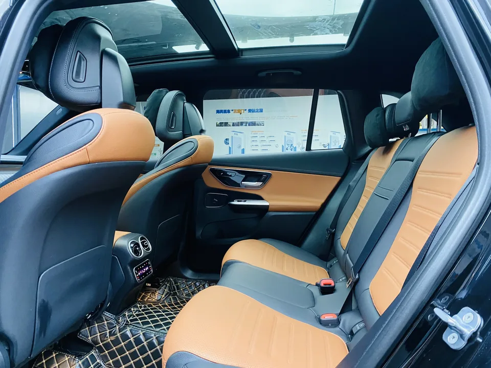 Mercedes-Benz GLC-Class GLC 2023 facelift GLC 300 L 4MATIC dynamic 5-seater 2023 — thumbnail 3