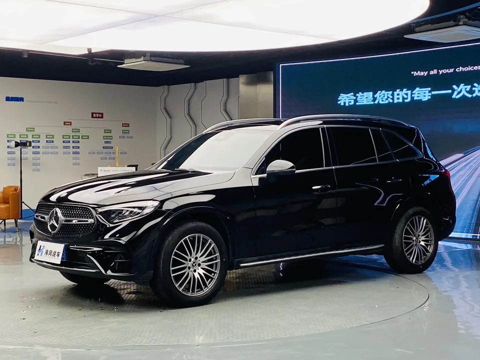 Mercedes-Benz GLC-Class GLC 2023 facelift GLC 300 L 4MATIC dynamic 5-seater 2023 — photo 1, buy with delivery to Moscow