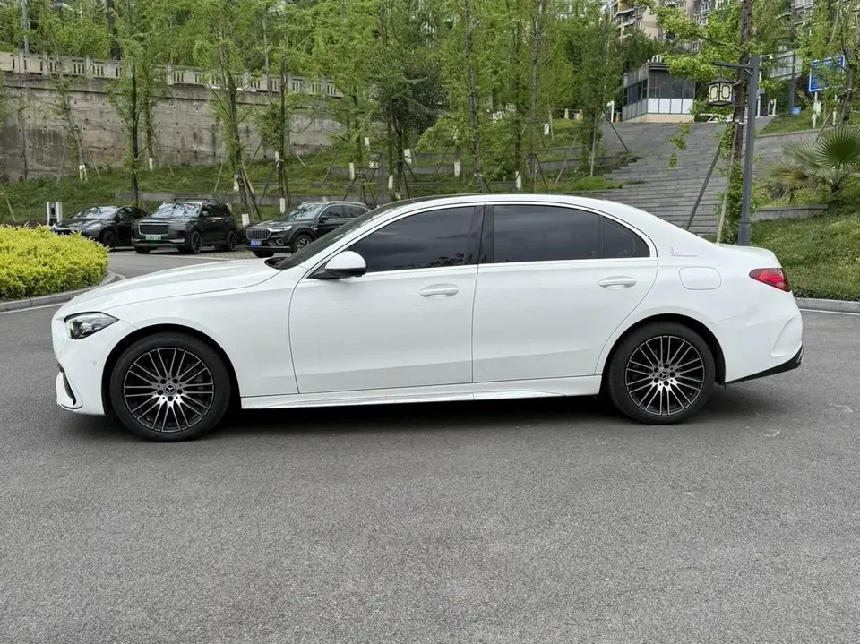 Mercedes-Benz C-Class Mercedes Benz C Class 2023 Second facelift C 260 L sports version 2023 — thumbnail 4
