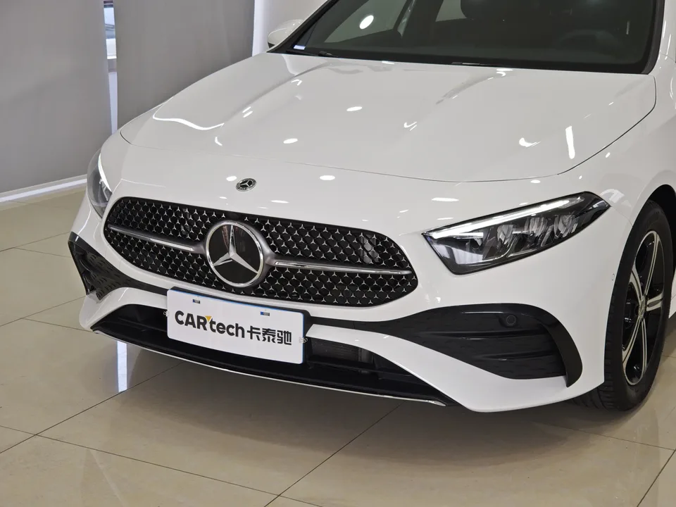 Mercedes-Benz Klasa A Mercedes Benz A Class 2024 Mercedes-Benz A-Class 2024 A 200 L Fashion Edition 2024 — thumbnail 3