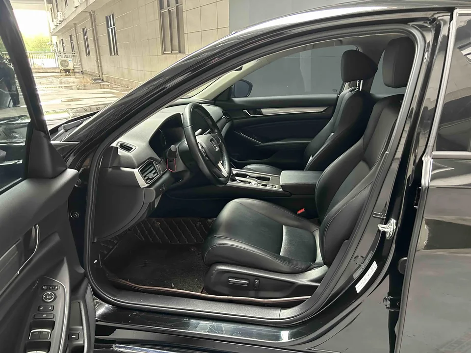 Honda Accord Accord 2022 260TURBO Deluxe Edition 2022 — миниатюра 5