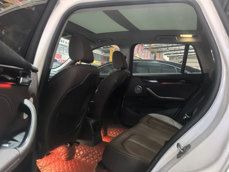 BMW X1 BMW X1 2022 sDrive25Li Leading Edition 2022 — миниатюра 3