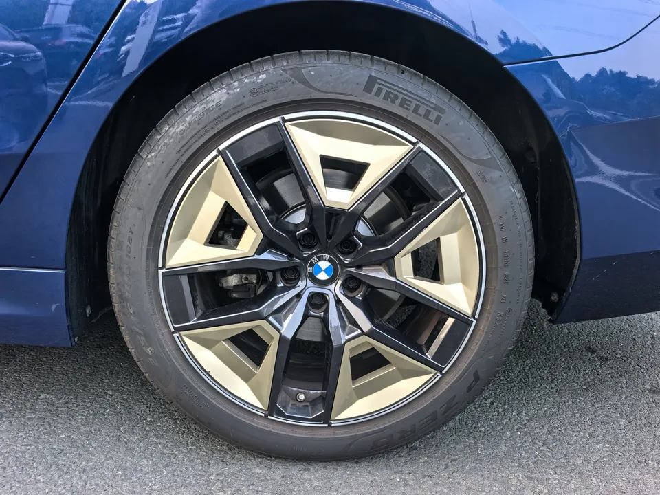 BMW 5 Series 5 Series 2024 525Li M Sports Package 2024 — thumbnail 2