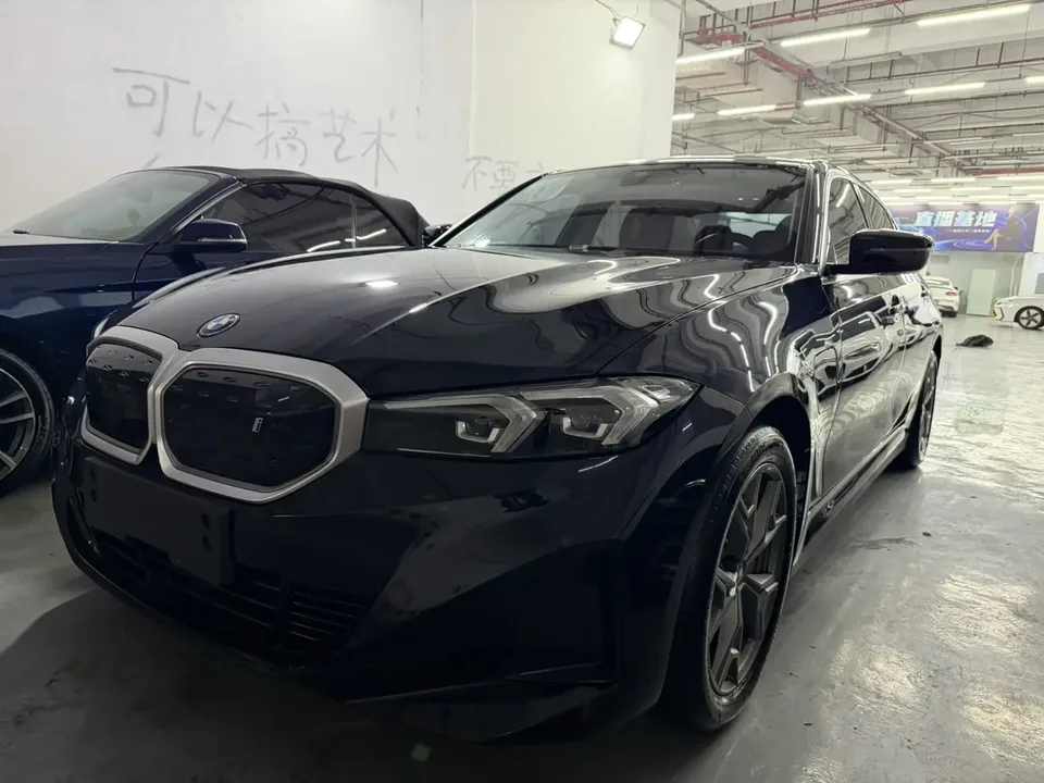 BMW i3 2024