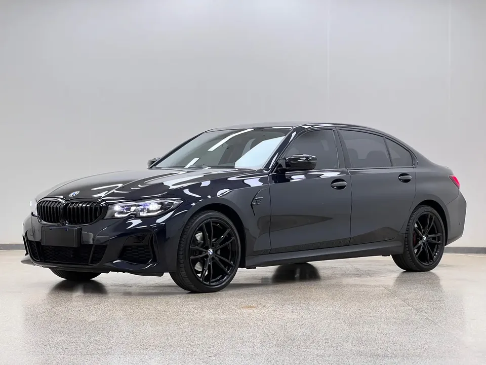 BMW 3 Series 2022