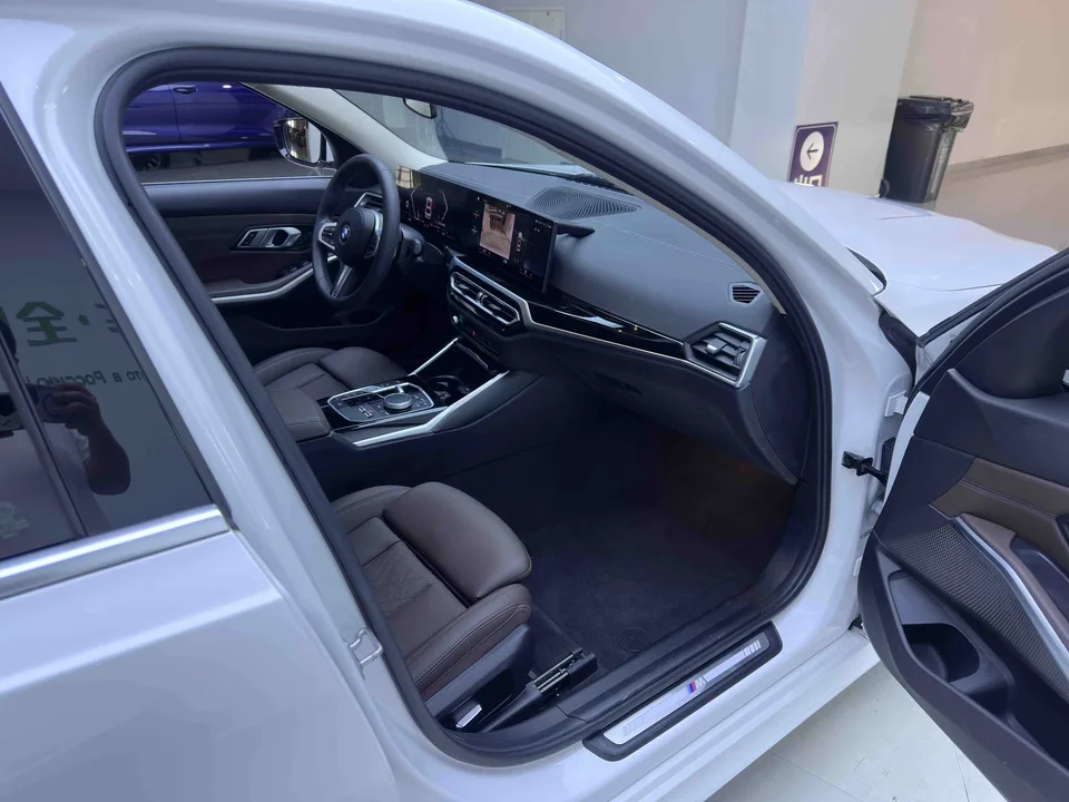 BMW 3 Series BMW 3 Series 2023 320Li M Sport Package 2023 — миниатюра 3