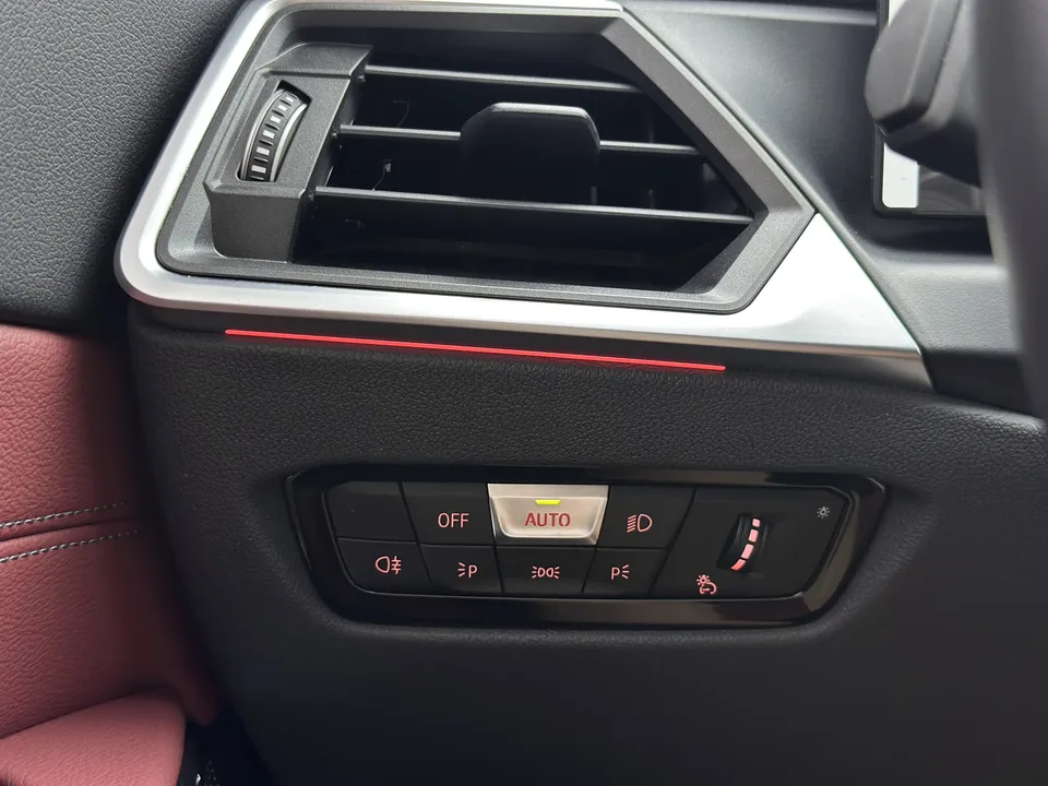 BMW 3 Series BMW 3 Series 2023 320Li M Sport Package 2024 — миниатюра 4