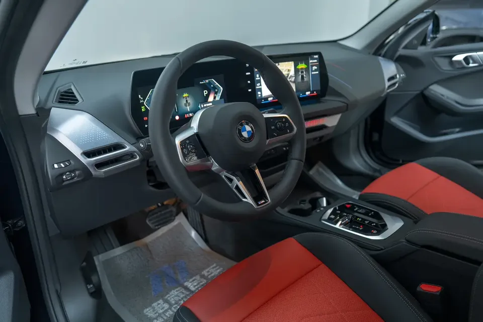 BMW 2 Series 2 Series 2026 BMW 2 Series 225L M Sport Shadow Edition 2025 — thumbnail 3